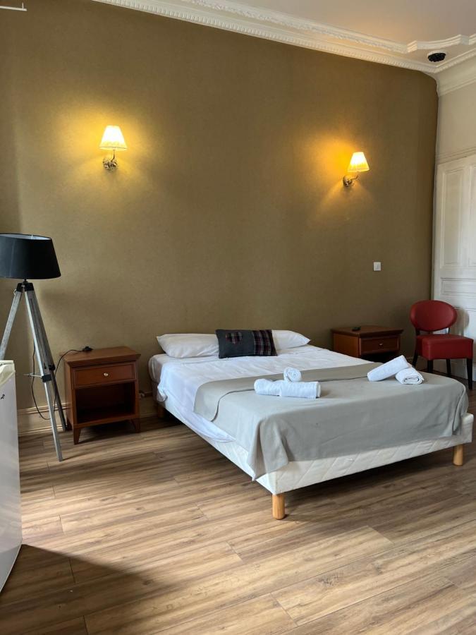 Hotel Savoy Aix-les-Bains Exterior foto