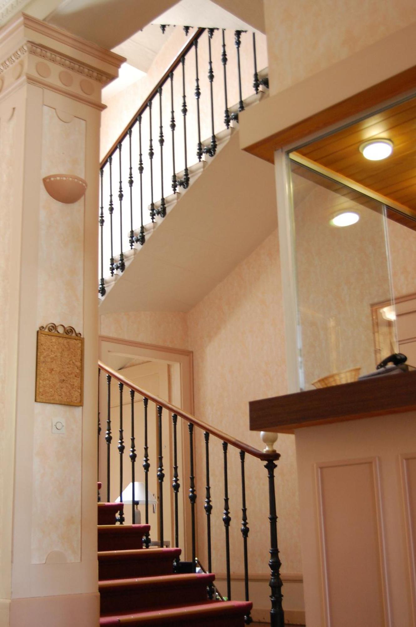 Hotel Savoy Aix-les-Bains Exterior foto
